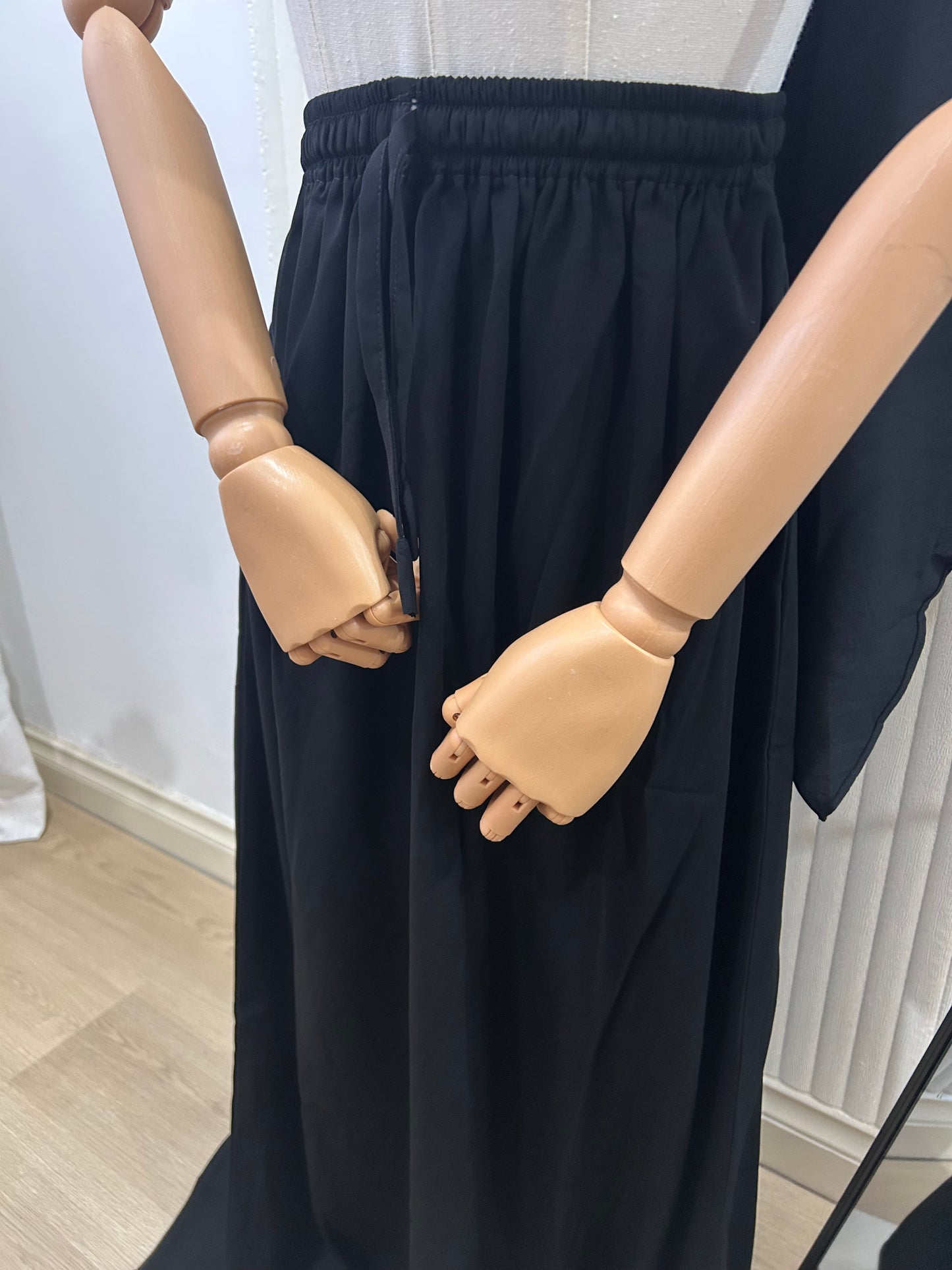 Skirt - Jetblack in Woolpeach Fabric
