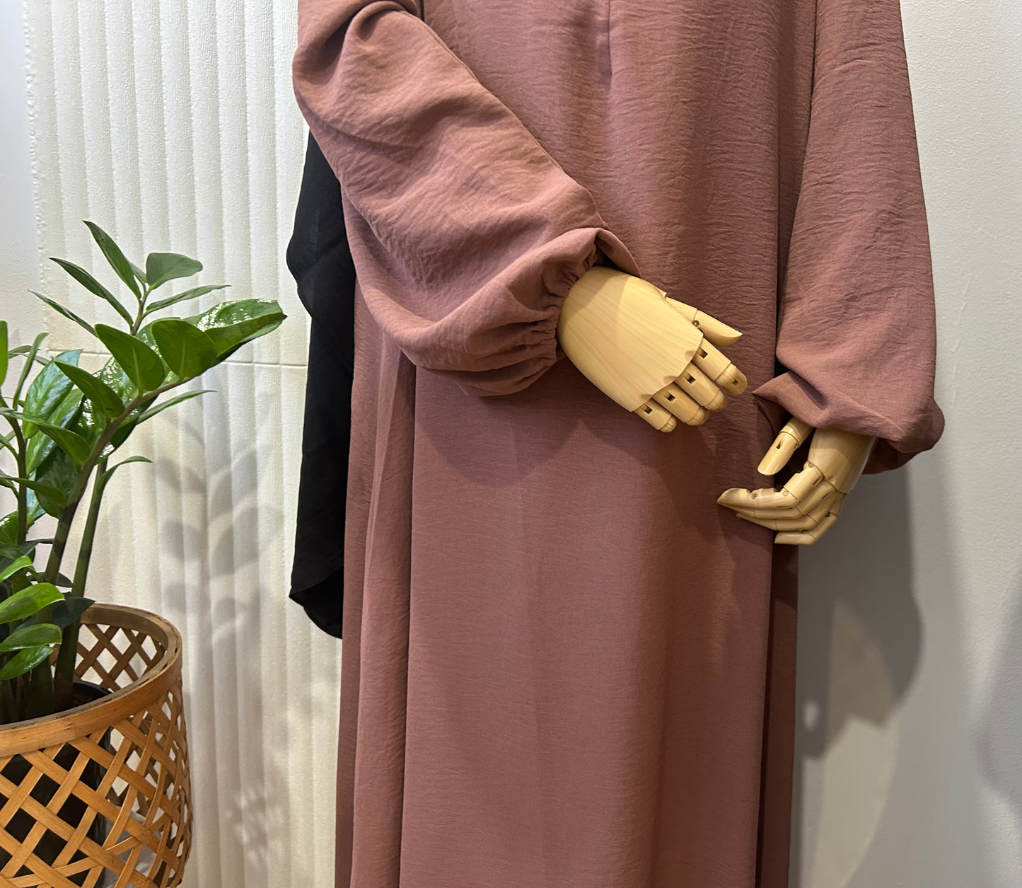 XL Ripple Abaya - Crinkle Fabric