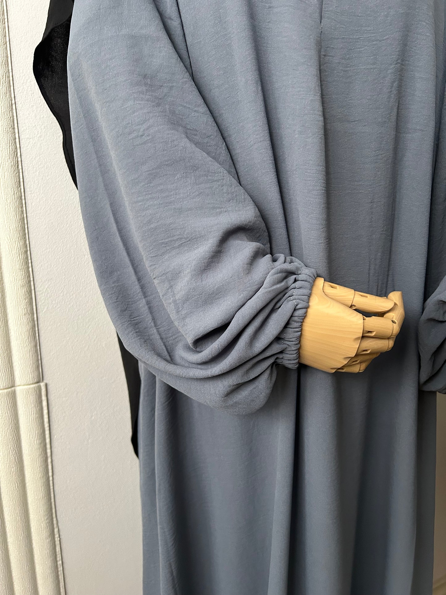 Ripple Abaya - Crinkle Fabric