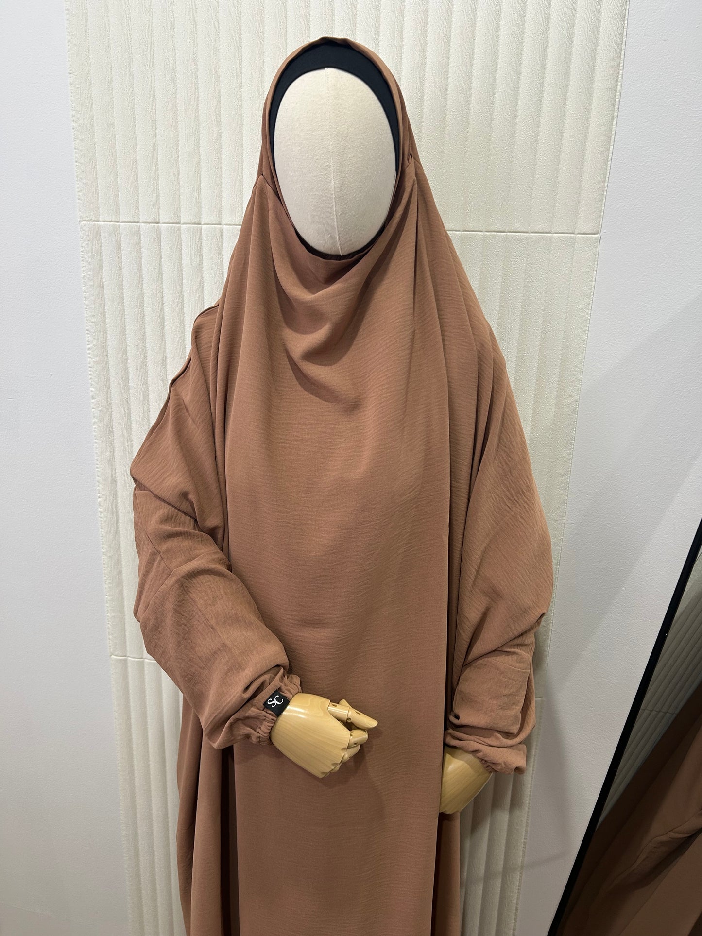 Full-Length Sleeved Khimar - Crinkle Fabric