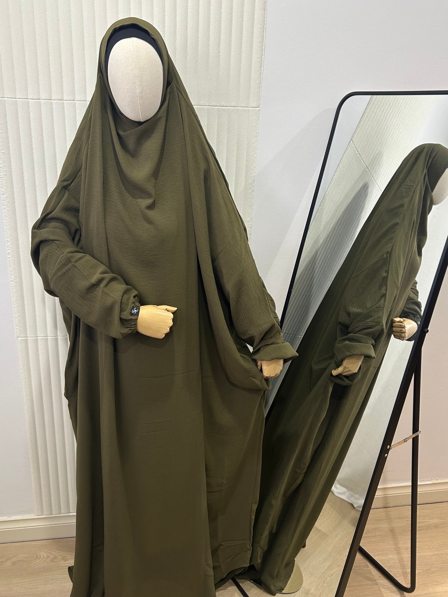 Full-Length Sleeved Khimar - Crinkle Fabric