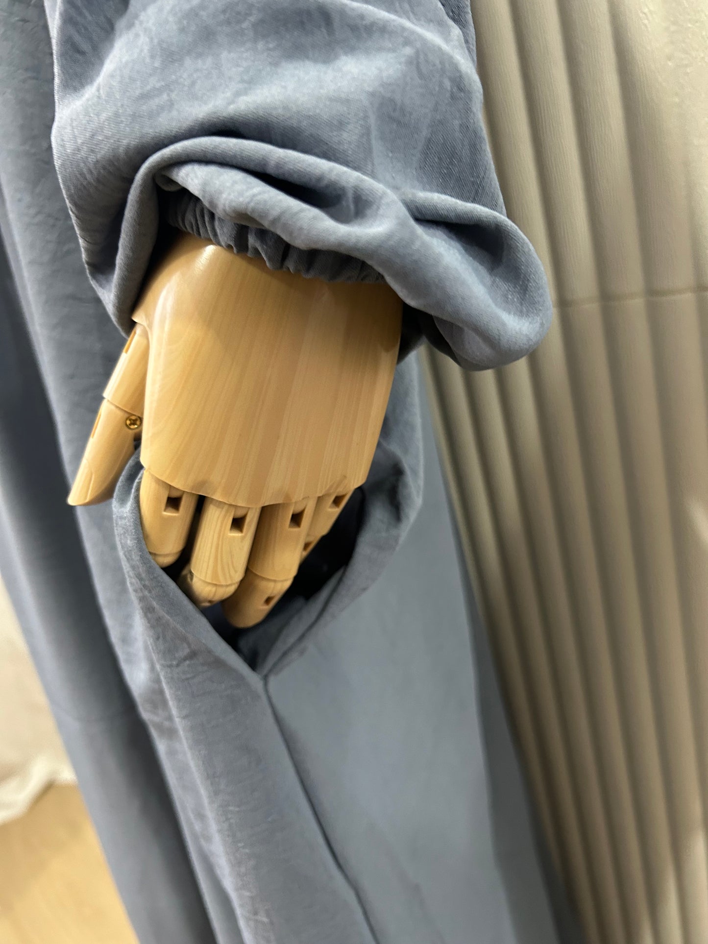 Full-Length Sleeved Khimar - Crinkle Fabric
